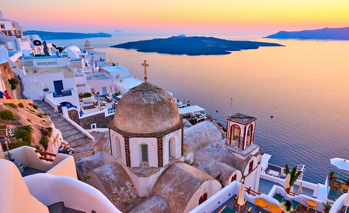 Trasferirsi in Grecia in pensione: Nicoletta ci racconta Santorini