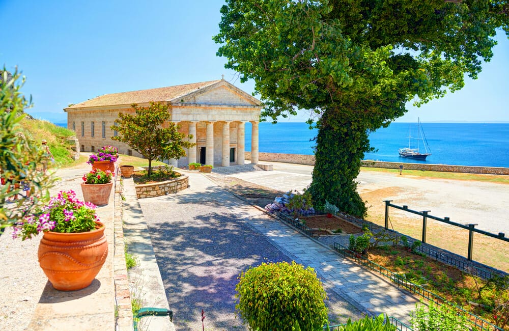 Vivere in un’isola greca: Corfù o Creta?