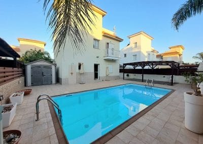 Villa con piscina Cipro